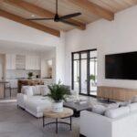 Modernes Wohn- und Küchendesign mit offenem Raum und natürlichem Licht in einem zeitgemäßen Zuhause